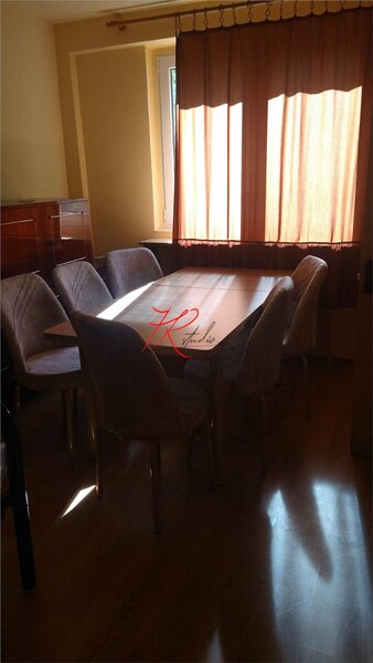 Teiul Doamnei Vanzare apartament 4 camere,